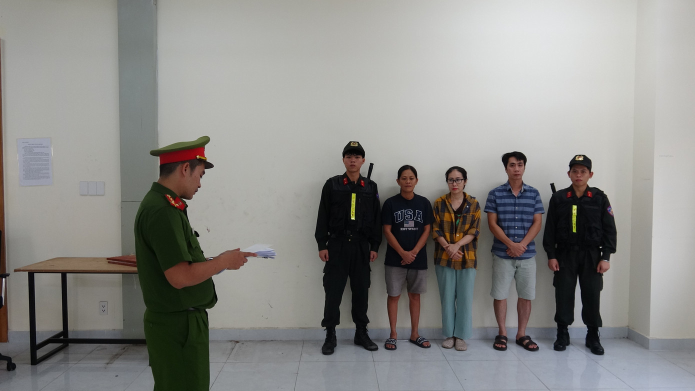 Các đối tượng liên quan bị khởi tố. tu-trai-qua-vo-thi-thu-oanh-tang-thi-my-hoa-tang-hoang-vinh.jpg