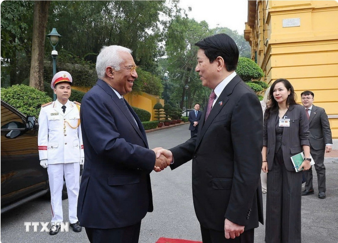 Chủ tịch nước Lương Cường đón Chủ tịch Hội đồng châu Âu. Ảnh: TTXVN img-2127.jpg