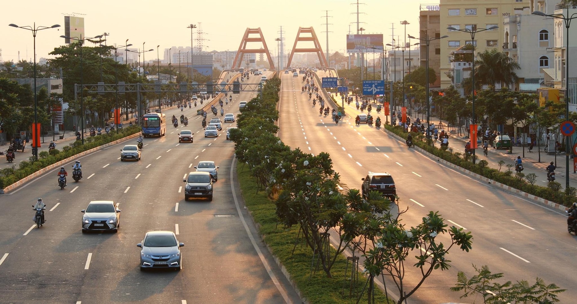 Đại lộ Phạm Văn Đồng. Nguồn ảnh: Nhà Tốt