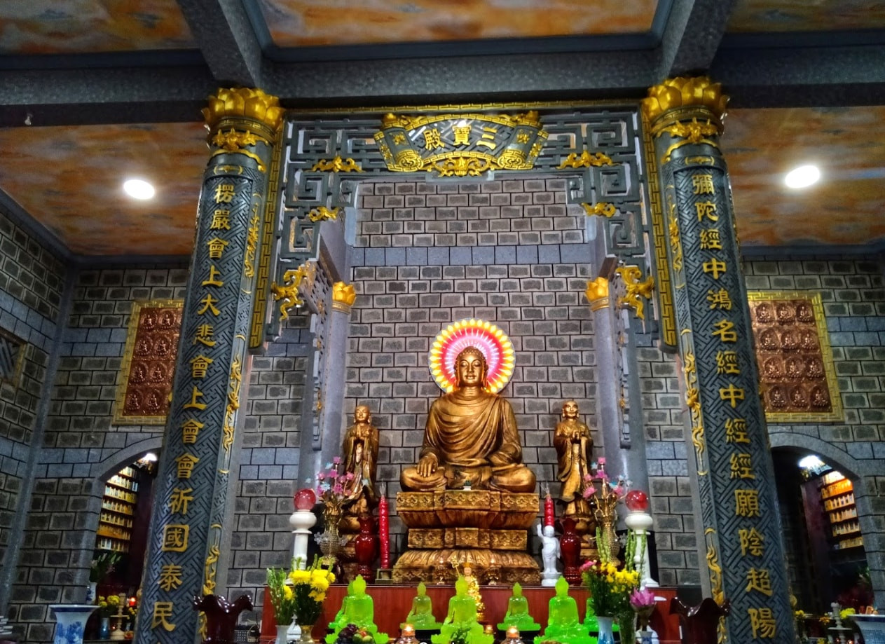 chuavinhhung.jpg