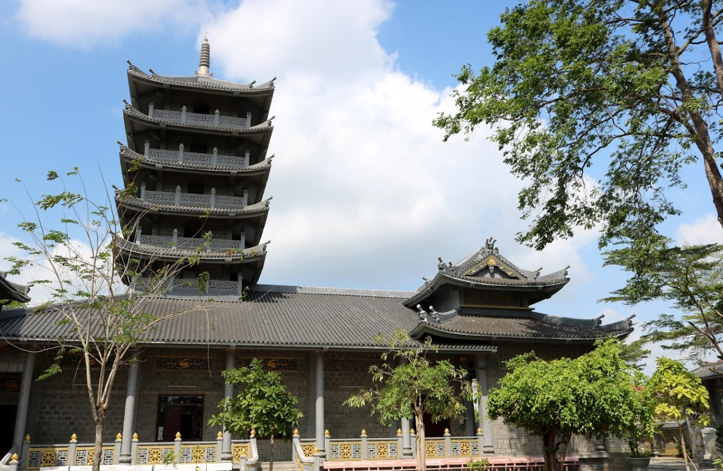 chuavinhhung3.jpg