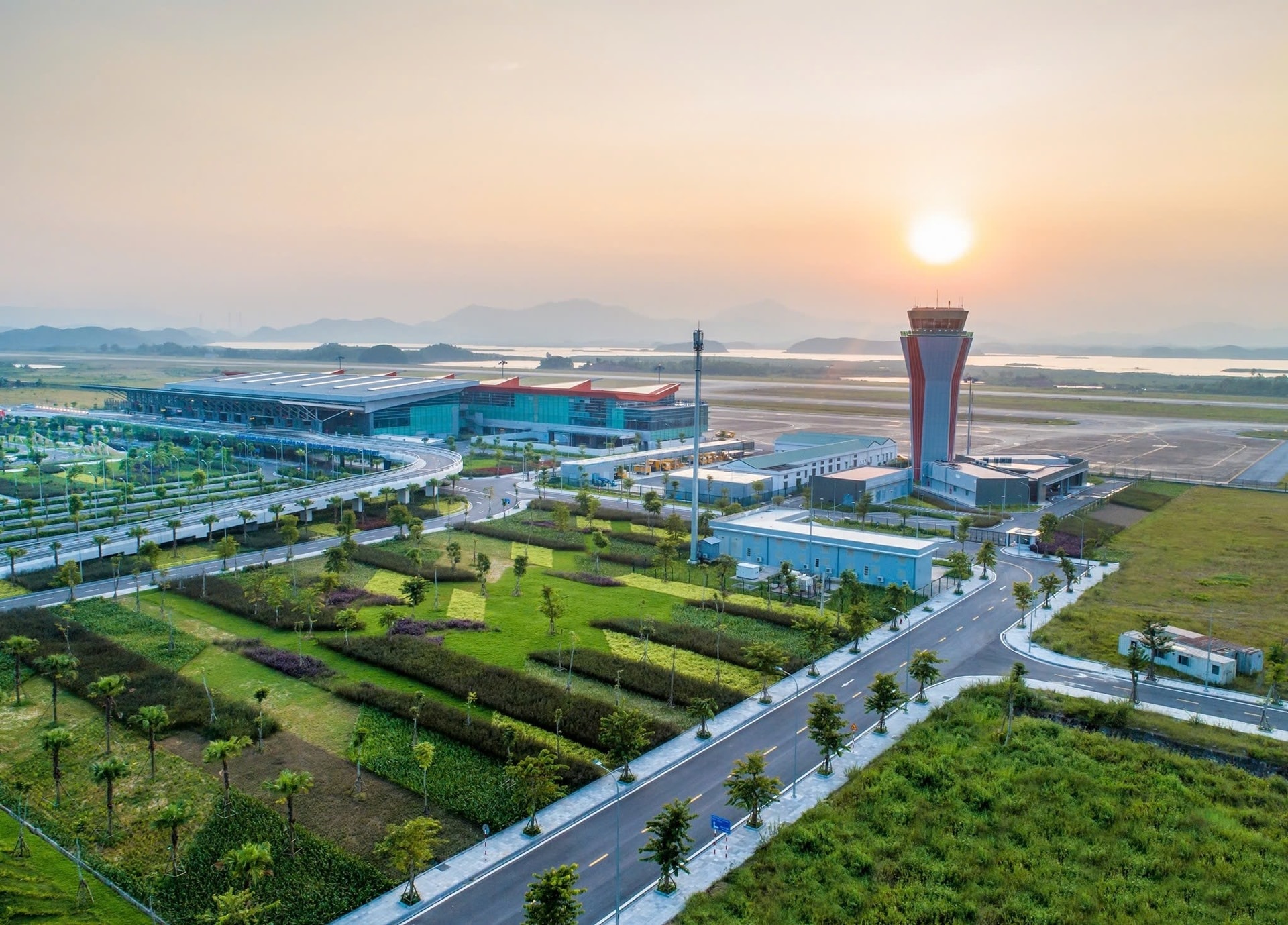 5 năm nữa, sân bay sở hữu nhà ga 5 sao đầu tiên tại Việt Nam sẽ được mở rộng về phía Nam- Ảnh 2.