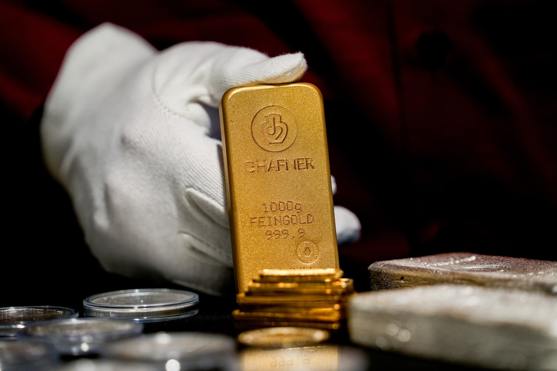 Ba nguyên nhân chính khiến giá vàng lao dốc không phanh sau chuỗi tăng nóng