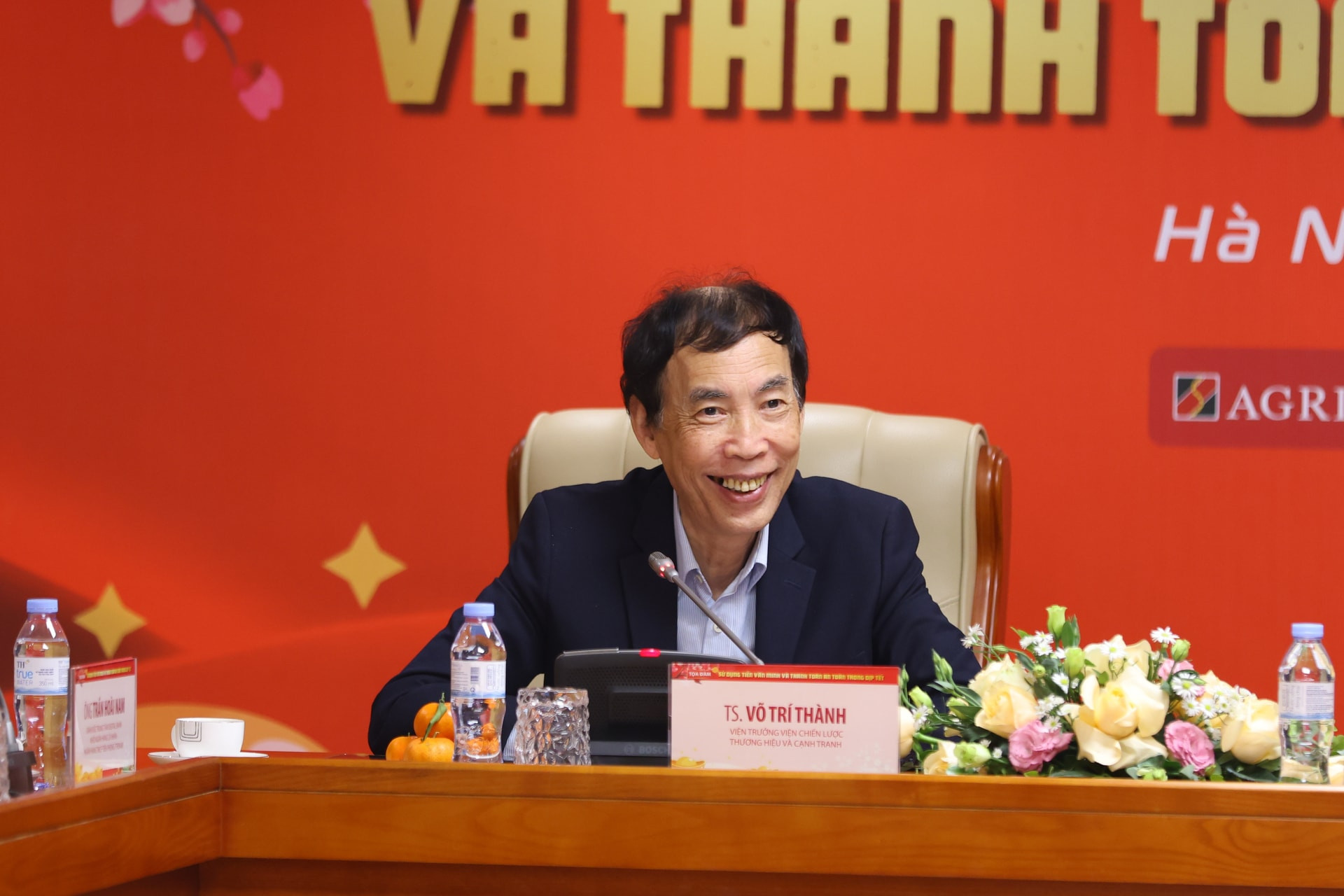 TS. Võ Trí Thành: Việc mua bán vàng gần như không tạo ra giá trị cho nền kinh tế