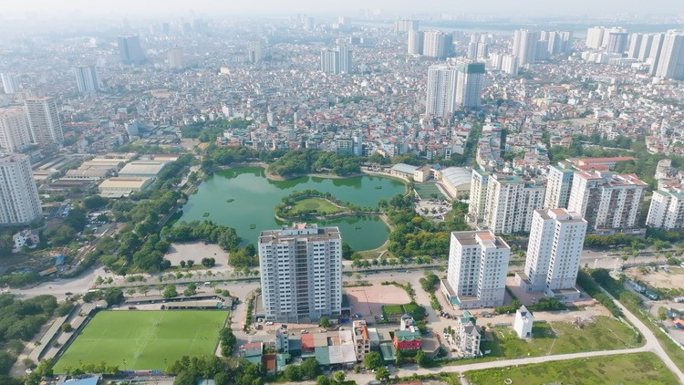 Bất động sản Hà Nội 2026: Cuộc chơi giá cao, dòng tiền bị chọn lọc gắt gao- Ảnh 2. Bất động sản Hà Nội 2026: Cuộc chơi giá cao, dòng tiền bị chọn lọc gắt gao- Ảnh 2.