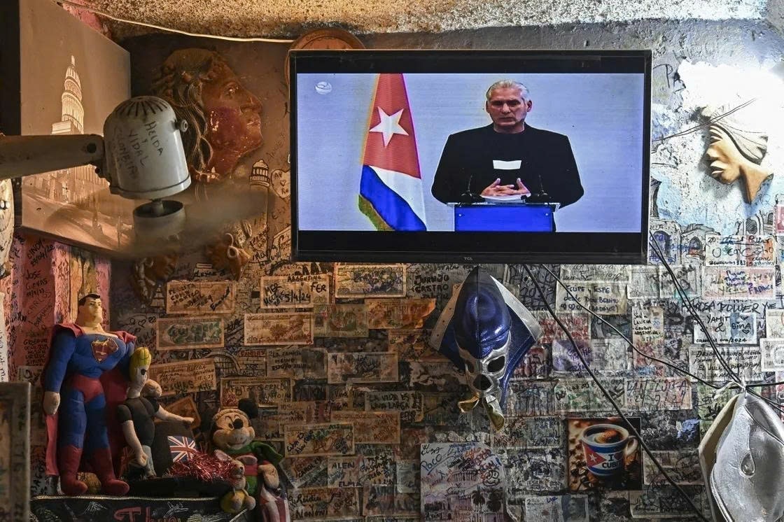 Trong cơn bão phong tỏa, Cuba tuyên bố sẵn sàng đối thoại với Mỹ