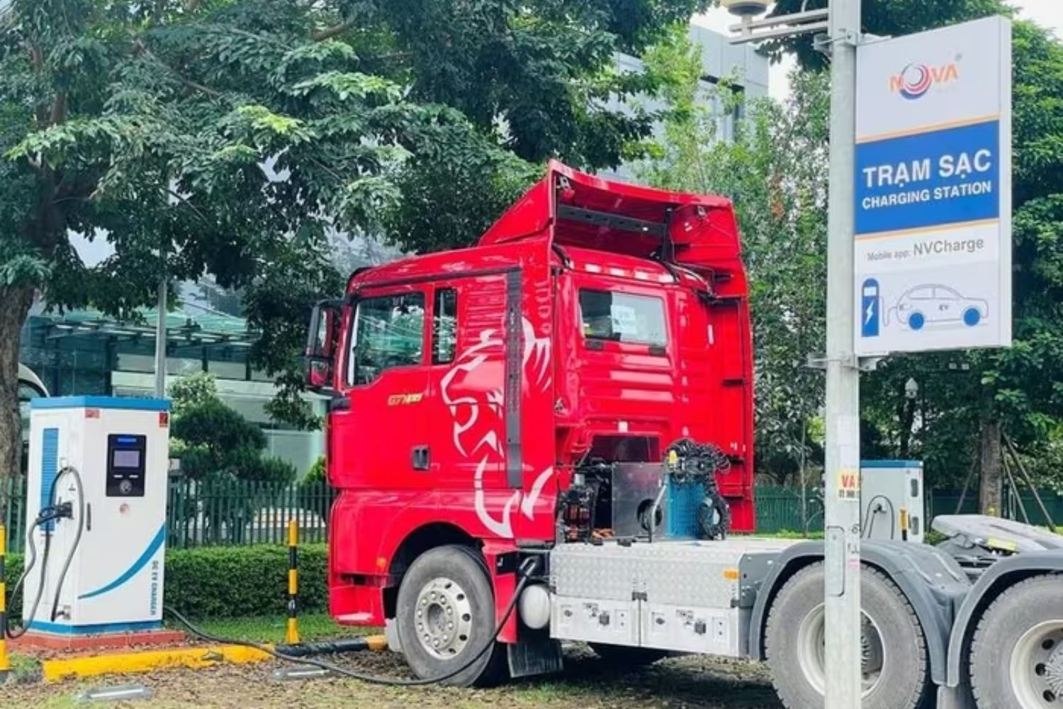 Sạc xe điện 'Make in Vietnam': Khi kỹ sư Việt giải bài toán khó của giao thông xanh