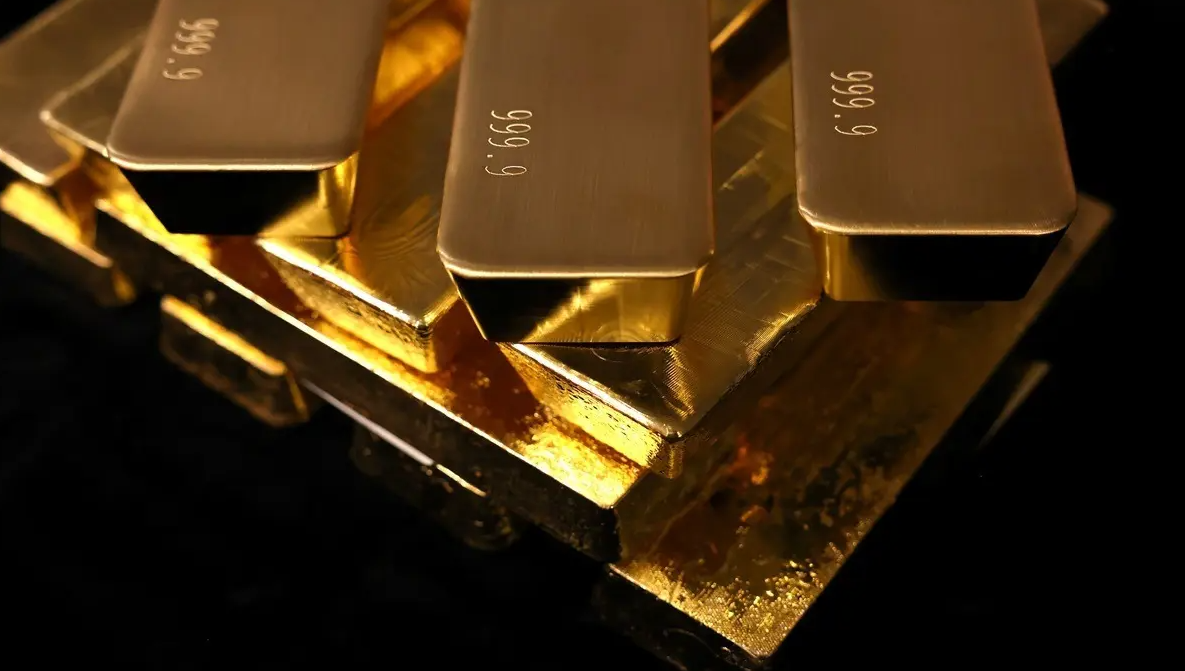 Giá vàng hôm nay 10/2: Rơi sát mốc 5.000 USD/oz, thị trường nín thở chờ đợi loạt dữ liệu kinh tế