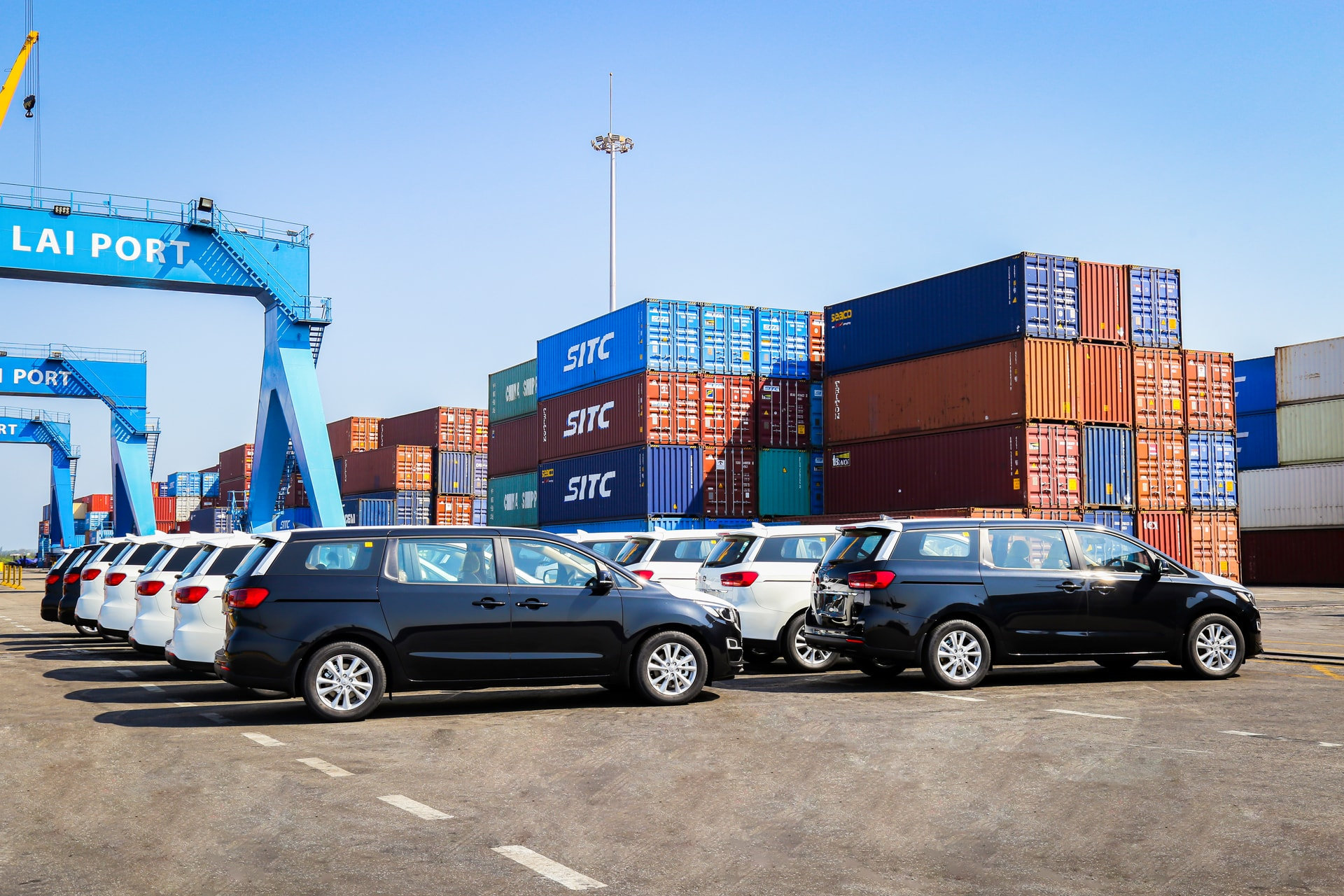 220xe20kia20grand20carnival201120che1bb9720xue1baa5t20khe1baa9u20sang20thc3a1i20lan-1.jpg