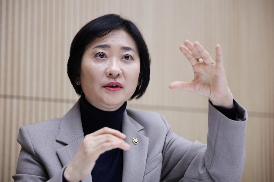 Quốc gia châu Á phát hành lượng lớn trái phiếu bằng đồng USD, tạo bộ đệm cho cú sốc tỷ giá