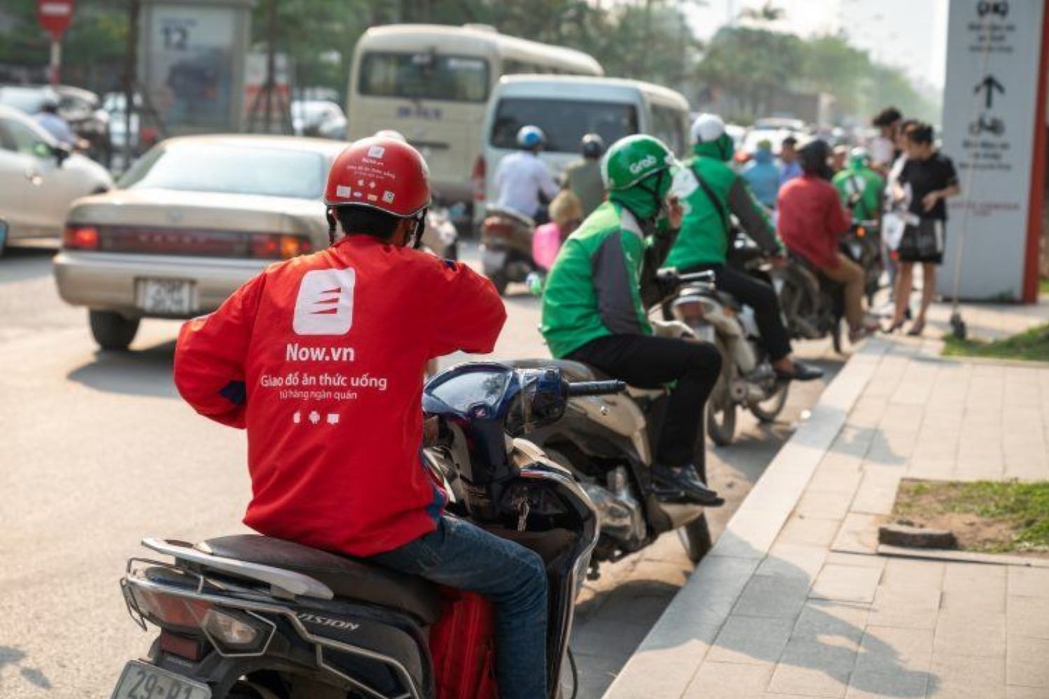 Tuyển dụng nhân sự vận hành lương cao: ‘Đại gia’ Trung Quốc đang rục rịch bước chân vào thị trường giao đồ ăn tại Việt Nam