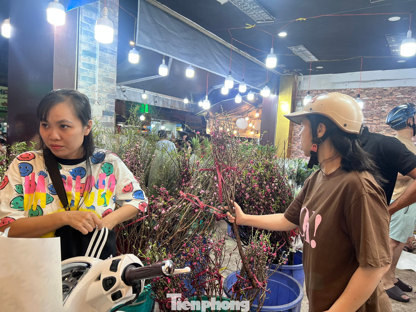 tp-hoa-dem-uyen-phuong-22.jpg