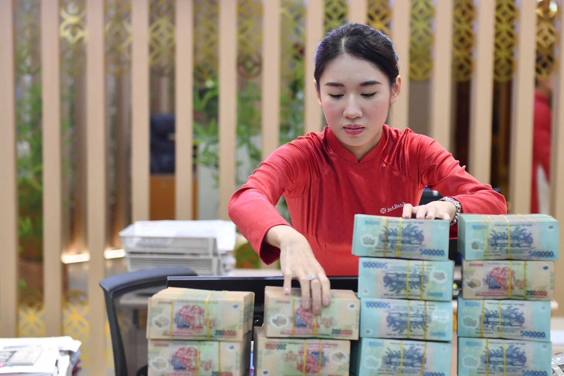 Giáp Tết lãi suất tăng liên tục, chuyên gia nhận định gì về xu hướng cả năm?