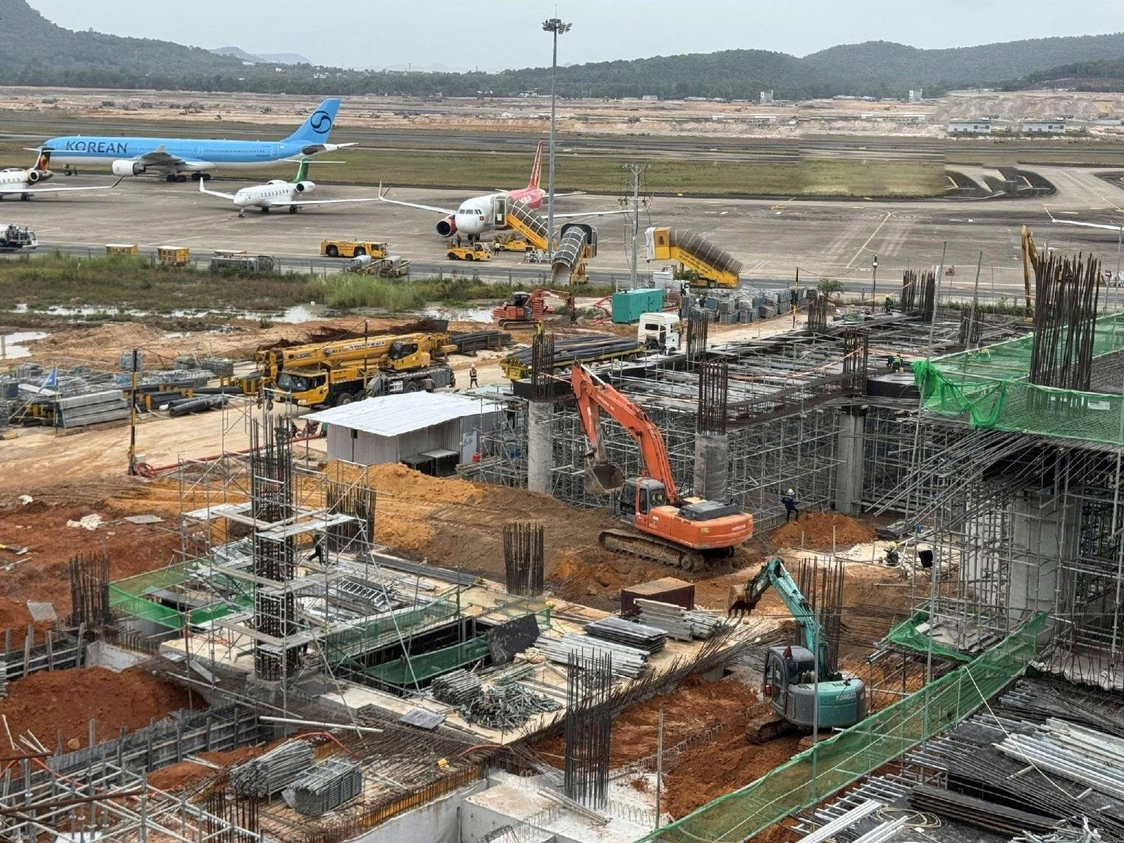 Sân bay được mệnh danh ‘Changi thứ 2’ tại Việt Nam tấp nập thi công, 1 năm nữa sẽ hoàn thành- Ảnh 1. Sân bay được mệnh danh ‘Changi thứ 2’ tại Việt Nam tấp nập thi công, 1 năm nữa sẽ hoàn thành- Ảnh 1.