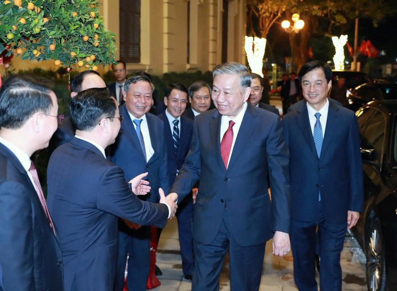 Tổng Bí thư Tô Lâm đến thăm và chúc Tết Đảng bộ, chính quyền và nhân dân Thủ đô Hà Nội. Ảnh: HNM. 162-tbt.jpg