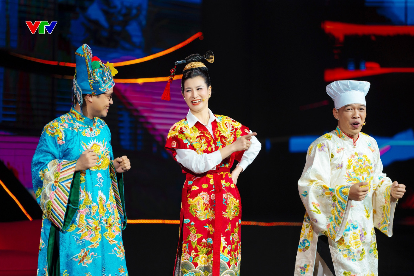 Gia đình táo bị chê nhạt. gap-nhau41a.jpg