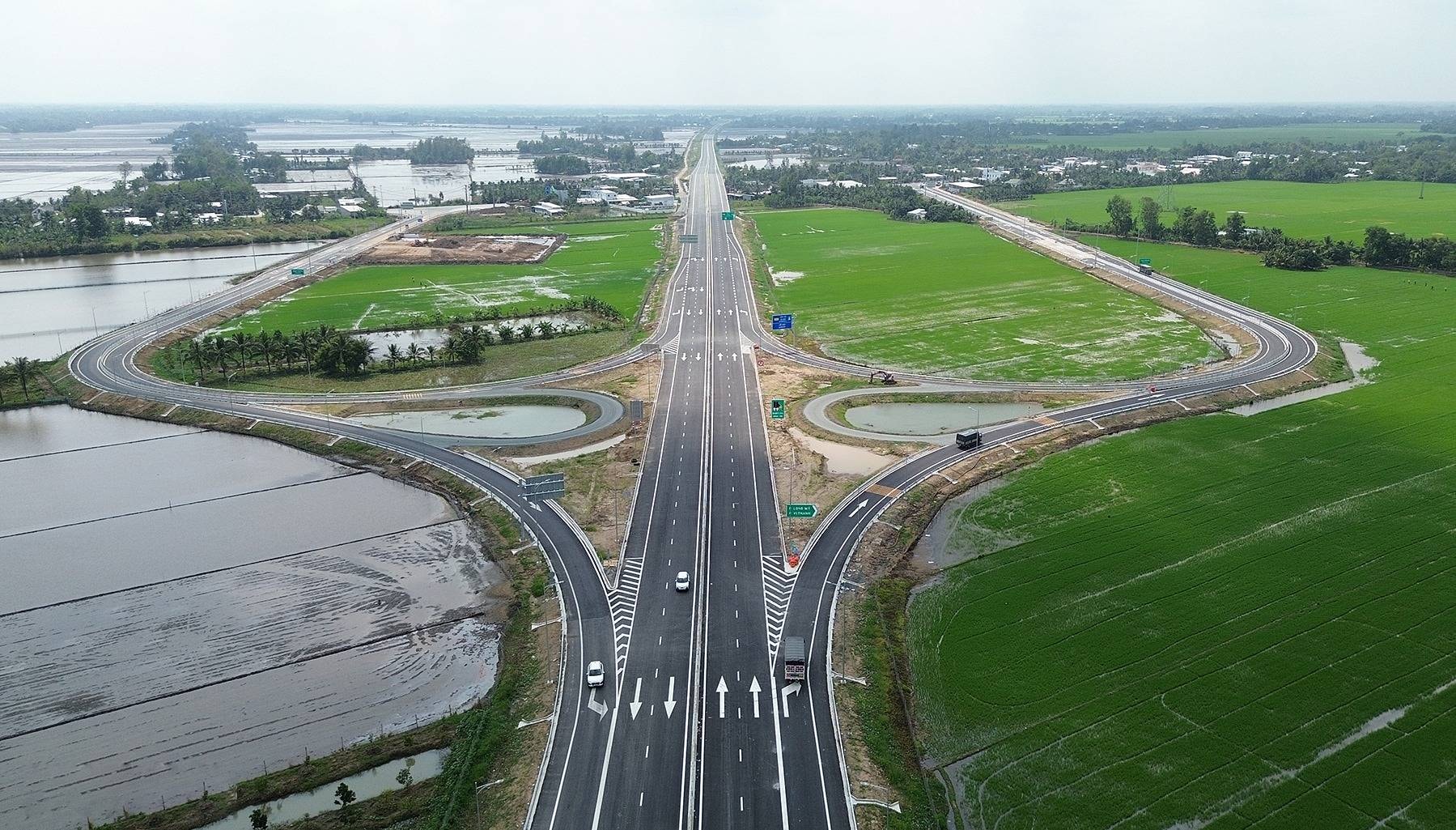 Sau ít tháng thông xe, cao tốc nối đến điểm cực Nam Tổ quốc được đề xuất ‘lên đời’ hoàn thiện- Ảnh 1.