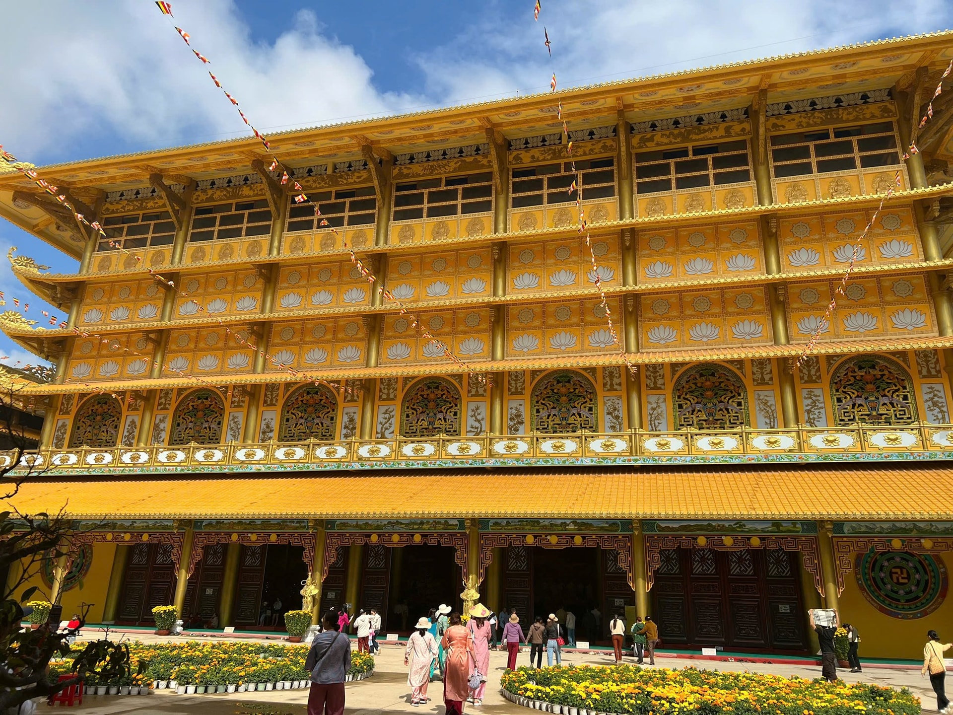 tuongphat4.jpg