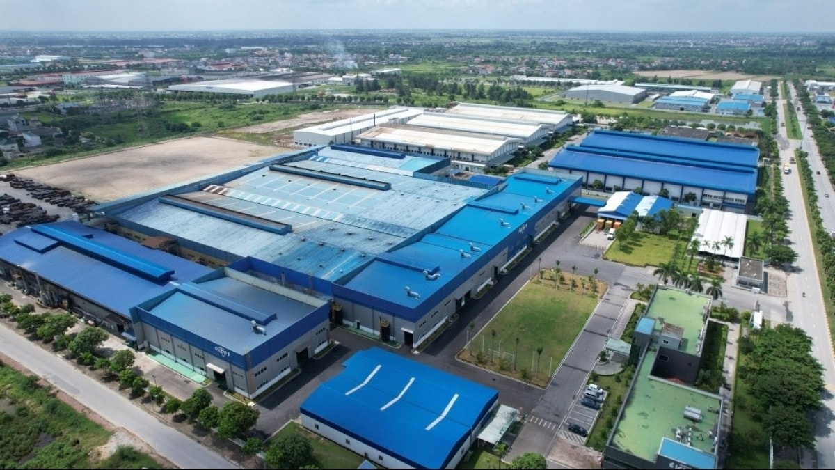 Theo Savills Việt Nam, thương mại điện tử, trung tâm dữ liệu và các ngành sản xuất công nghệ cao đang trở thành những động lực chính, trực tiếp định hình hướng phát triển của thị trường bất động sản công nghiệp. Ảnh minh hoạ. bds-cong-nghiep.jpg