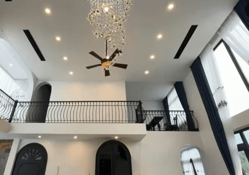 Chiêm ngưỡng căn biệt phủ gần 10.000m2 của NSND trẻ nhất Việt Nam- Ảnh 5. Chiêm ngưỡng căn biệt phủ gần 10.000m2 của NSND trẻ nhất Việt Nam- Ảnh 5.