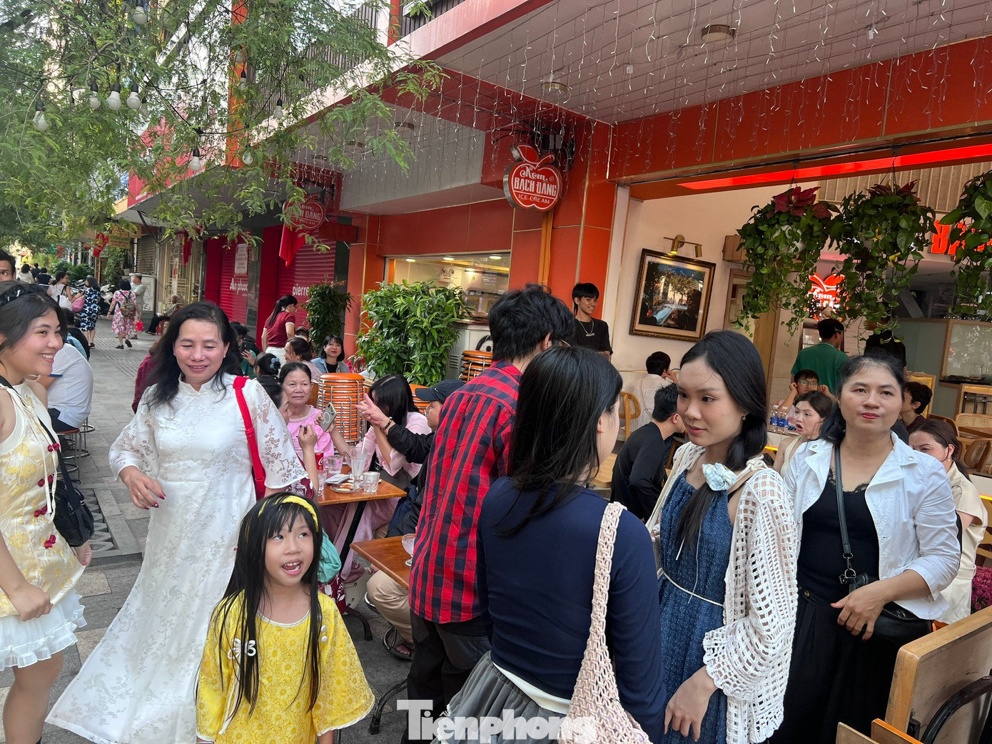 tp-hang-dong-uyen-phuong-33.jpg