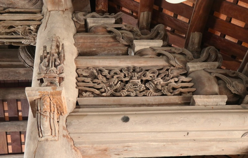 Ngôi đình làng 300 năm tuổi kiến trúc nhà sàn 'độc nhất vô nhị' giữa đồng bằng miền Bắc- Ảnh 4. Ngôi đình làng 300 năm tuổi kiến trúc nhà sàn 'độc nhất vô nhị' giữa đồng bằng miền Bắc- Ảnh 4.