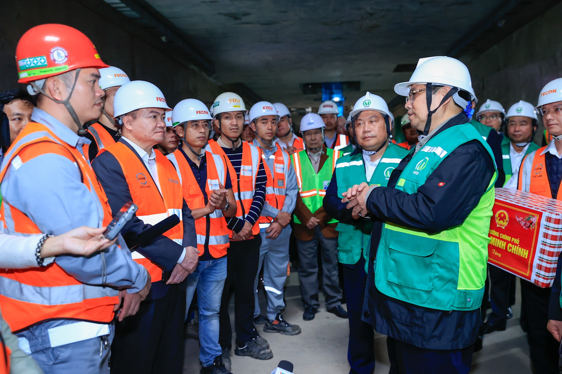 Thủ tướng: Tốc độ triển khai đường sắt đô thị thời gian tới phải gấp hàng chục lần những năm qua- Ảnh 3.