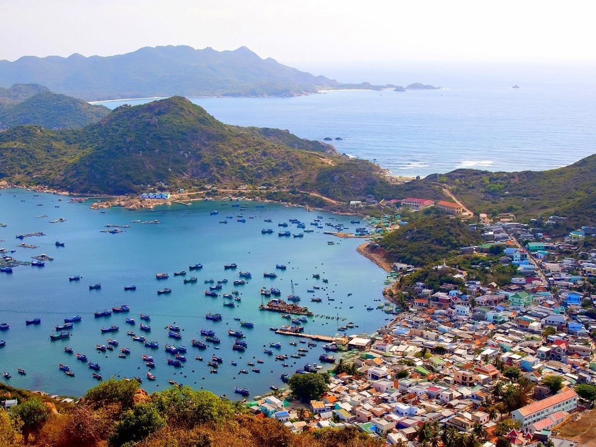 'Đệ nhất quân cảng' của Việt Nam: Diện tích gần 14.000ha, là cảng nước sâu tốt nhất Đông Nam Á, tọa lạc tại tỉnh sắp 'cất cánh' lên thành phố- Ảnh 3.