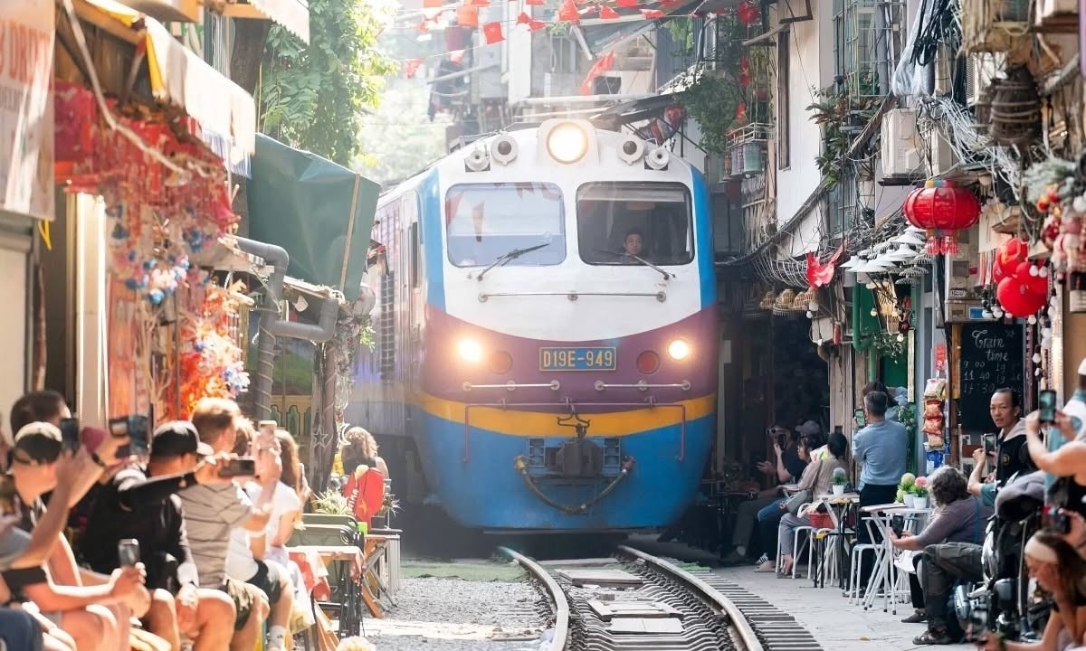Tuyến đường sắt kết nối 2 ga tàu hỏa lâu đời của Thủ đô sắp có thay đổi lớn- Ảnh 2.