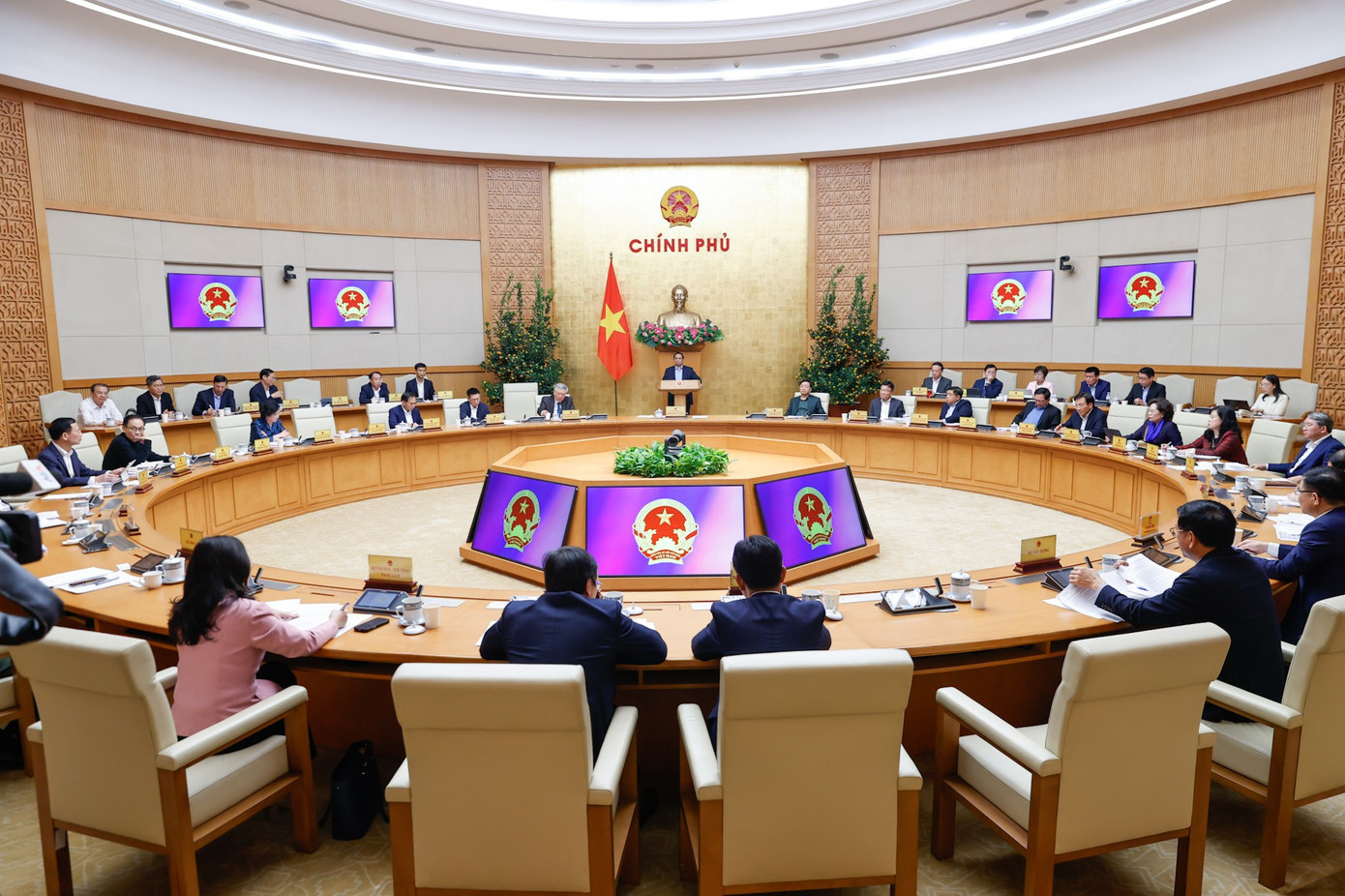 Thủ tướng yêu cầu thực hiện nhiệm vụ trọng tâm sau Tết. Ảnh: VGP 212ttg1.jpg
