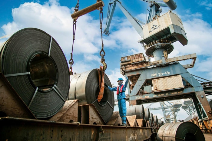 Hòa Phát (HPG) vào guồng sau Tết : Hơn 9.000 tấn HRC xuất cảng, đơn hàng dồn dập ngay đầu năm