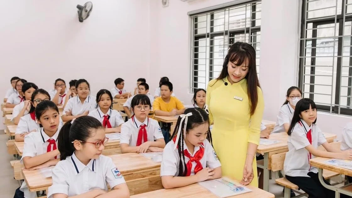 Dạy thêm giờ, nhà giáo phải chịu thuế thu nhập ra sao?