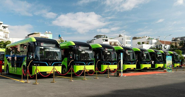 TP đông dân nhất Việt Nam sẽ có thêm 9 tuyến xe buýt điện do công ty thành viên của Vingroup vận hành
