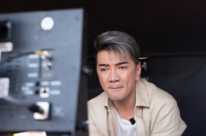 ‘Ông hoàng nhạc Việt’ phải tạm đóng quán cafe sau 2 tuần khai trương