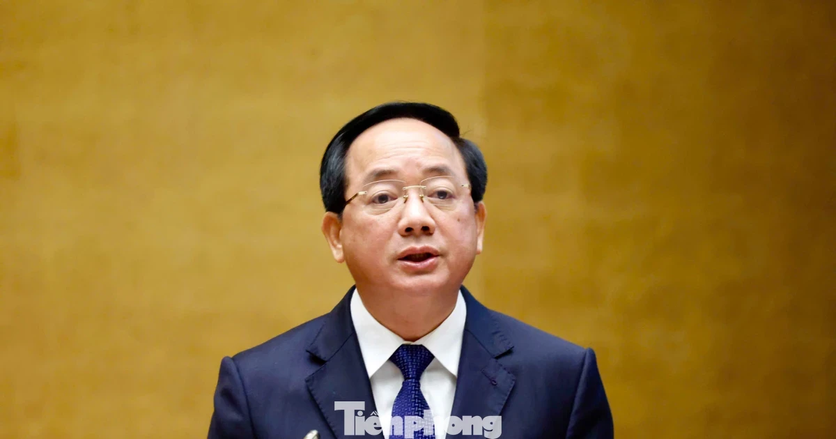 Khắc phục khuynh hướng ‘chỉ chú trọng tăng trưởng kinh tế đơn thuần mà coi nhẹ xây dựng văn hoá, con người’ Khắc phục khuynh hướng ‘chỉ chú trọng tăng trưởng kinh tế đơn thuần mà coi nhẹ xây dựng văn hoá, con người’