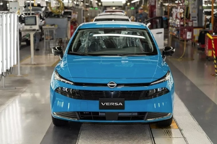Sedan quốc dân của Nissan dời nhà máy, khai tử số sàn, giá liệu còn rẻ?