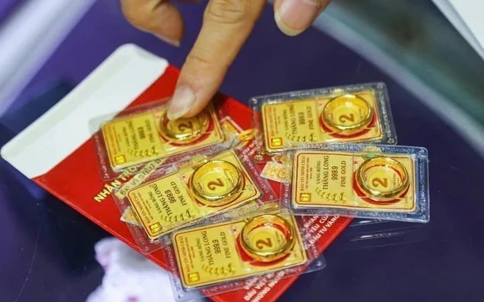 Giá vàng lập đỉnh lịch sử rồi giảm sốc: Chuyên gia chỉ rõ nguyên nhân và bài học cho nhà đầu tư Việt