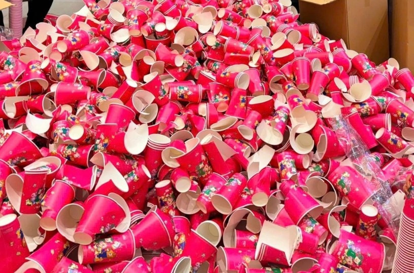 Tiêu hủy 9.000 ly trà sữa của một thương hiệu nổi tiếng