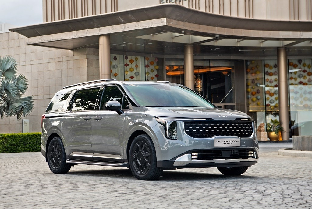 kia-carnival-hybrid-kich-cau-1.jpg