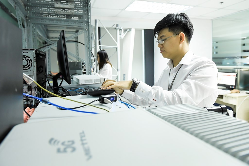DNNN đề xuất tỷ lệ lợi nhuận để lại cho nghiên cứu - phát triển. t11-1-viec-xuat-hien-trong-danh-sach-cua-gartner-khang-dinh-vi-the-viettel-high-tech-la-mot-nha-cung-cap-toan-cau-2-20221101114519.jpg