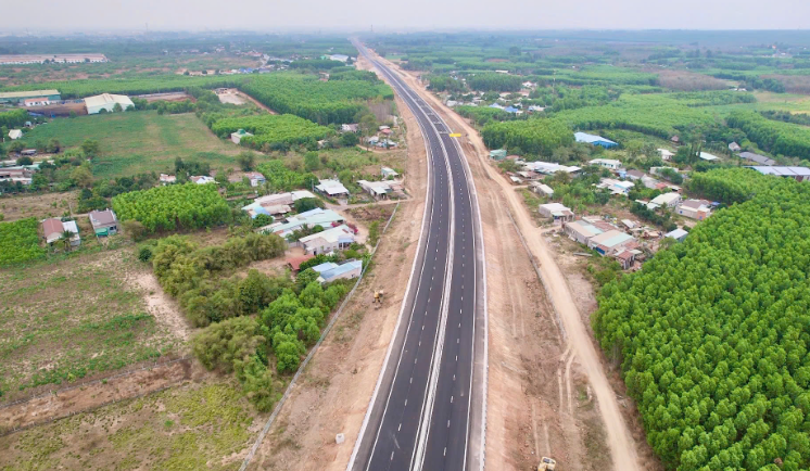 Chỉ vài tháng nữa, chính thức vận hành cao tốc 18.000 tỷ kết nối 2 tỉnh thành giàu nhất Việt Nam- Ảnh 1. Chỉ vài tháng nữa, chính thức vận hành cao tốc 18.000 tỷ kết nối 2 tỉnh thành giàu nhất Việt Nam- Ảnh 1.