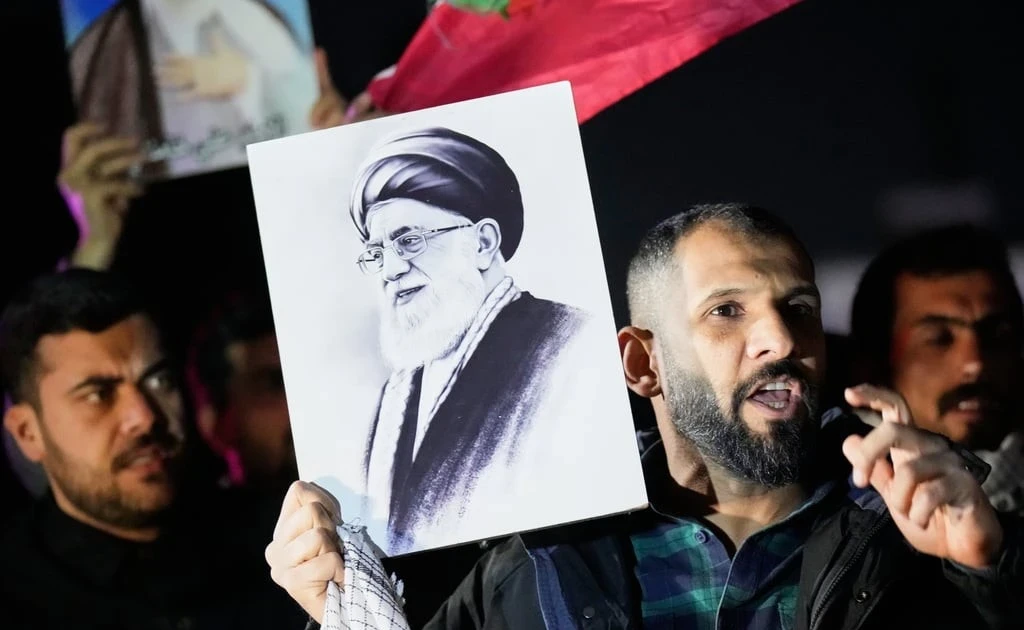 Đại giáo chủ Khamenei qua đời, Iran tuyên bố sắp triển khai cuộc tấn công ‘lớn nhất lịch sử’