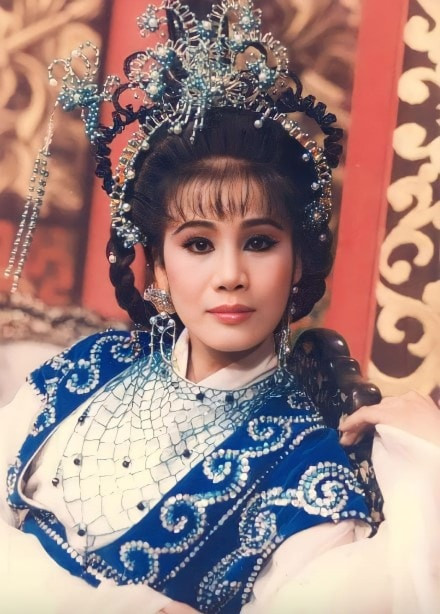 Từ những vai quần chúng ban đầu, bà từng bước khẳng định vị trí đào chánh. Ảnh: Internet