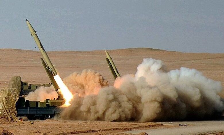 Xương sống của lực lượng tên lửa Iran là Shahab - dòng tên lửa đạn đạo tầm ngắn, chủ yếu sử dụng nhiên liệu lỏng. Ảnh: Getty Images. ten-lua-iran.jpg