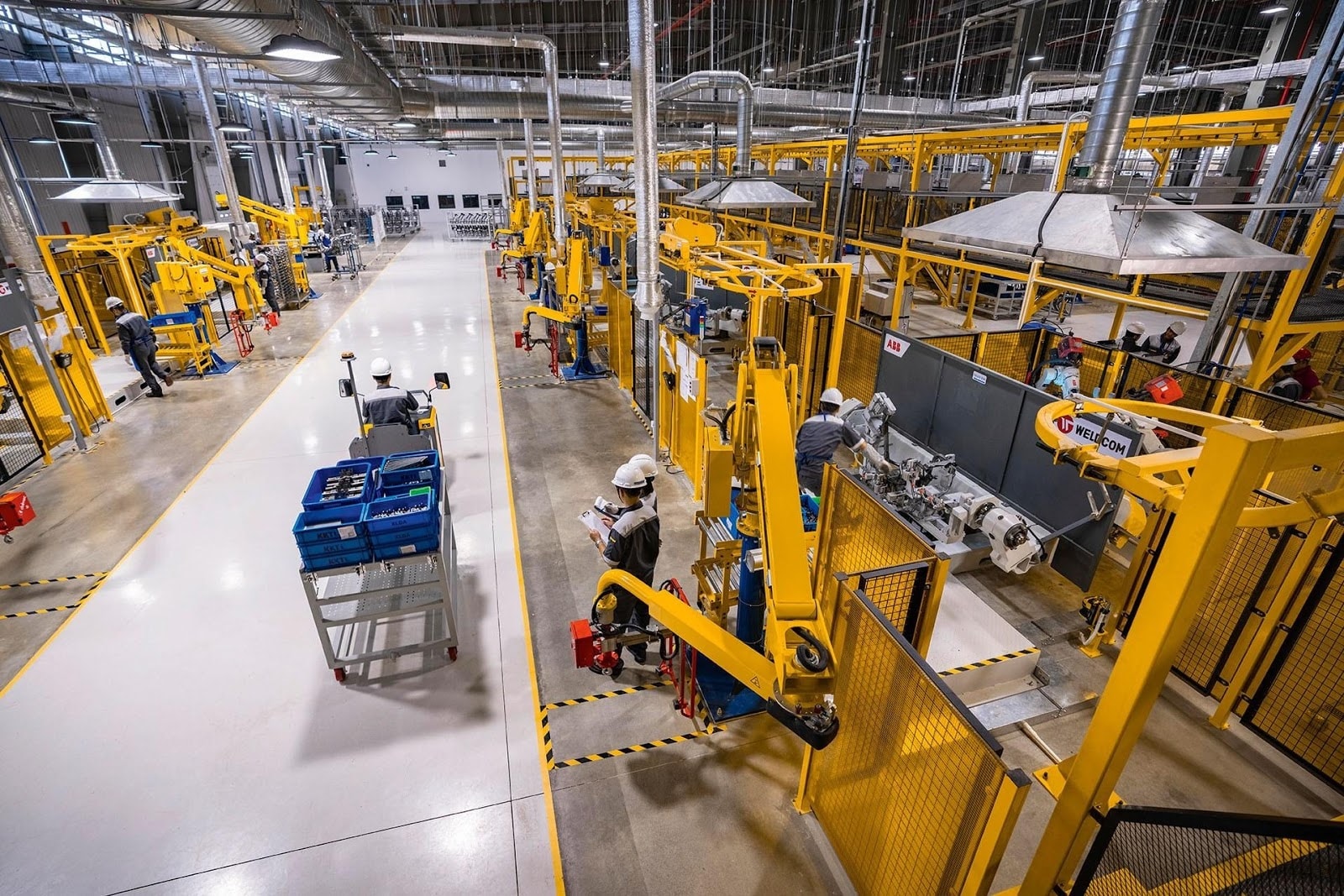 PMI ngành sản xuất lập đỉnh cao nhất trong 4 tháng, đơn đặt hàng mới tăng mạnh