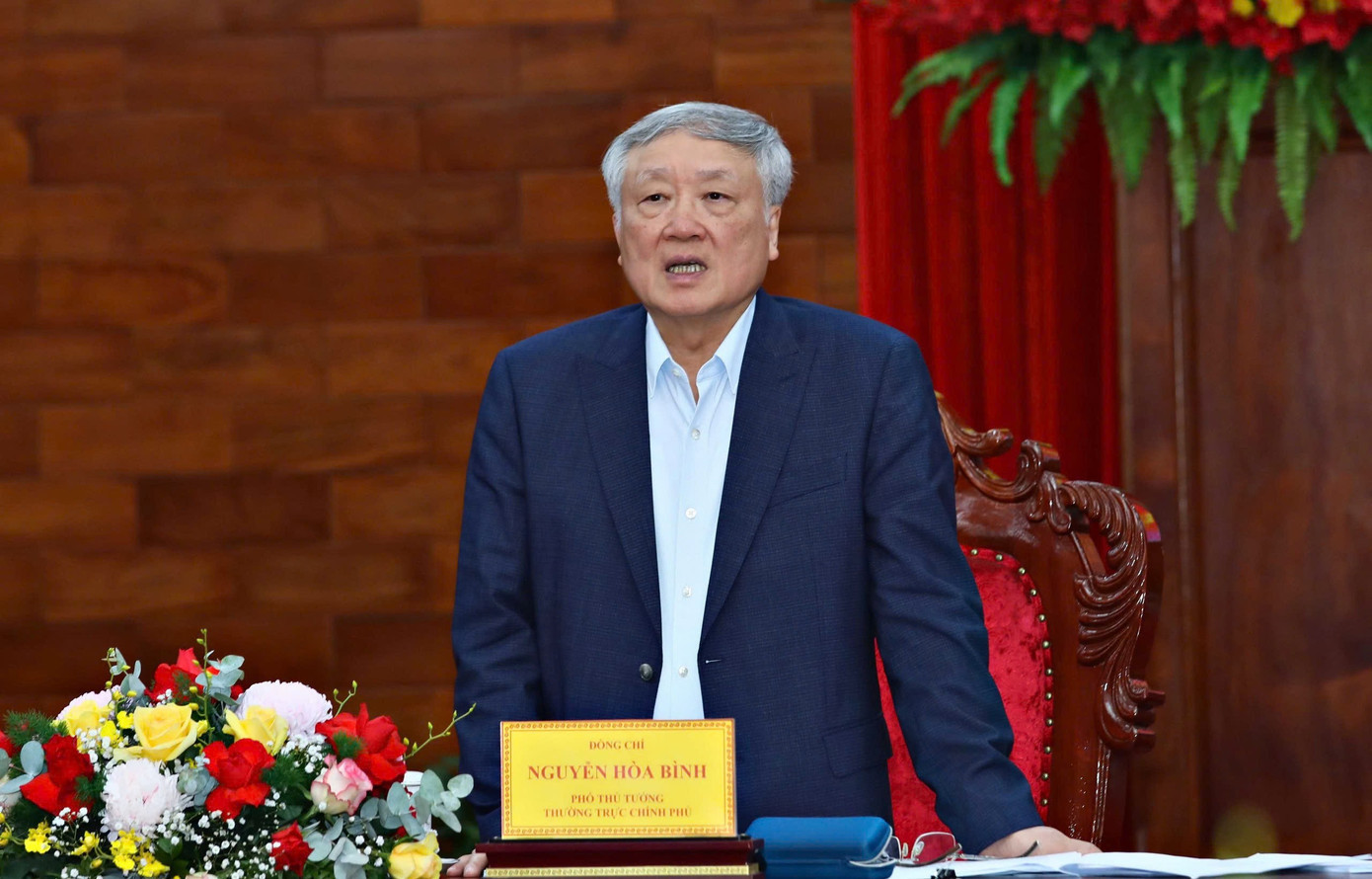 Phó Thủ tướng Thường trực Chính phủ Nguyễn Hòa Bình phát biểu kết luận buổi làm việc. z7582265566803-76a813d7ad84bd5277caa2bfbbf6aa0f.jpg