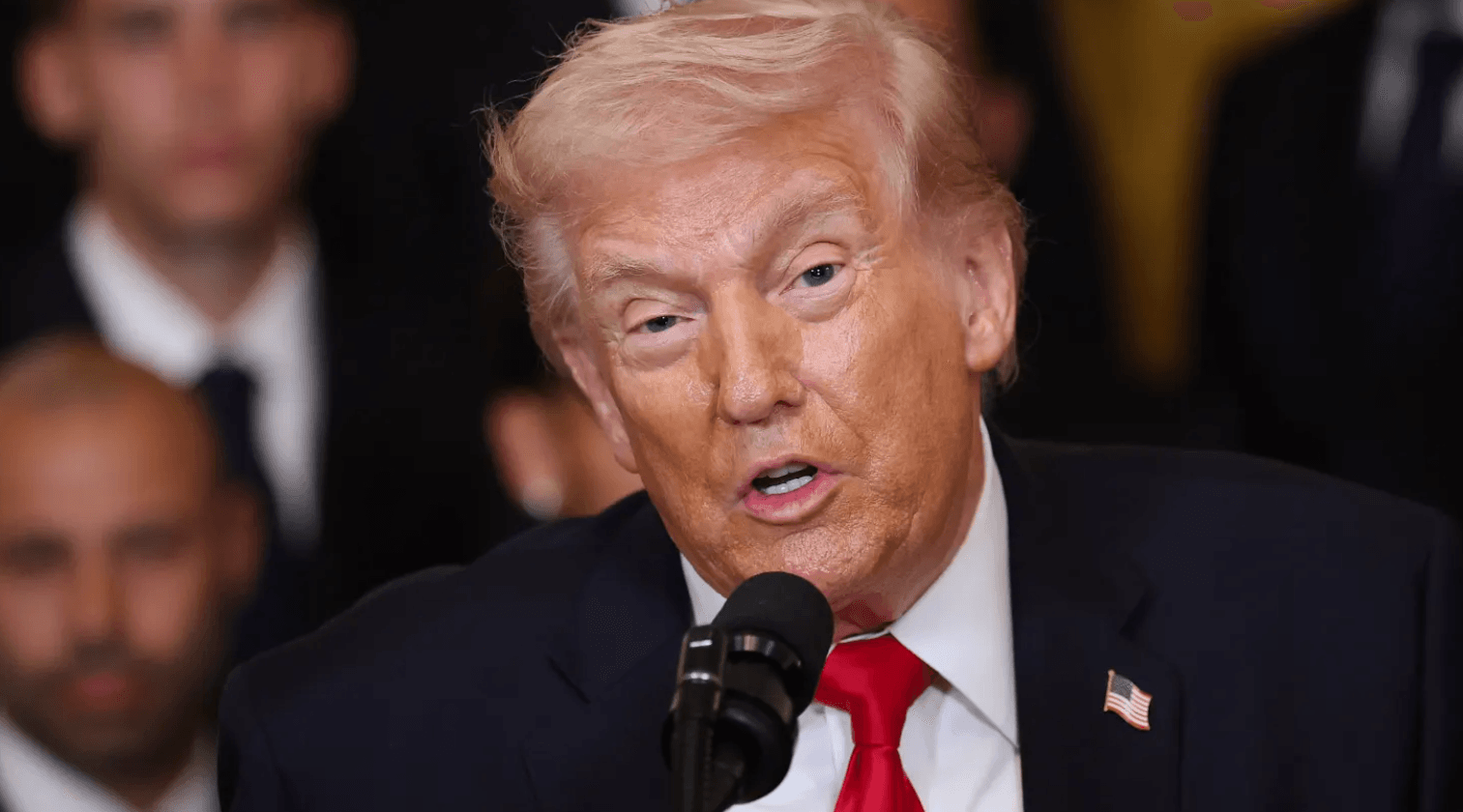 Tổng thống Donald Trump