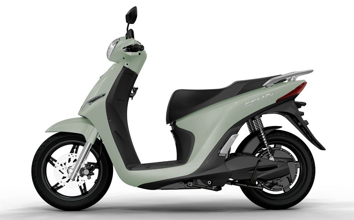 VinFast Feliz II quảng cáo đi xa tới 156km/1 lần sạc: Thay pin trong ‘tích tắc’, đặt mua trước 15/3 có giá hời, người định mua nói thẳng