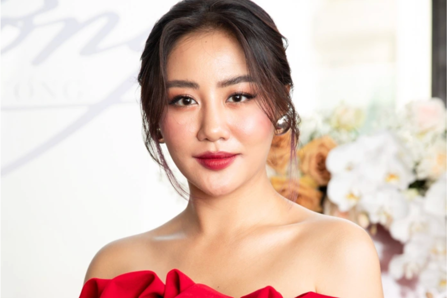 Nữ ca sĩ Việt 3 lần đỗ Thủ khoa bỗng trở thành hiện tượng mùa phim Tết 2026, không còn ‘mặn mà’ yêu đương vì cho rằng bản thân ‘kém may mắn’