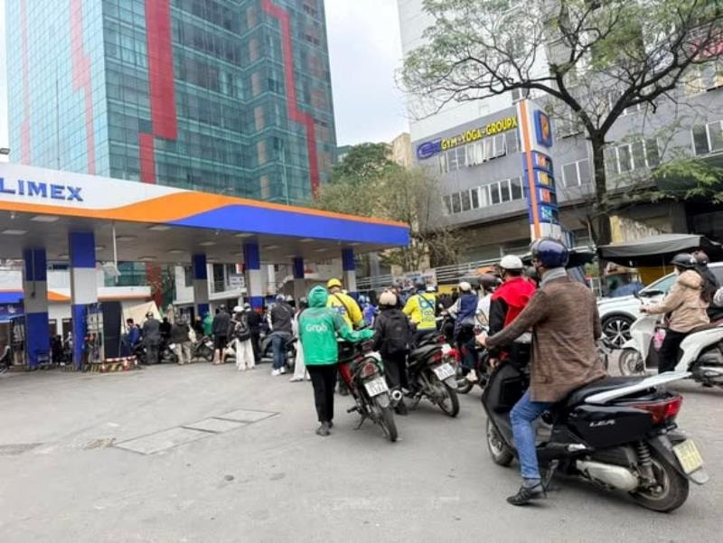 Giá xăng dầu trong nước tiếp tục điều chỉnh tăng từ 15h ngàu 7/3/2026